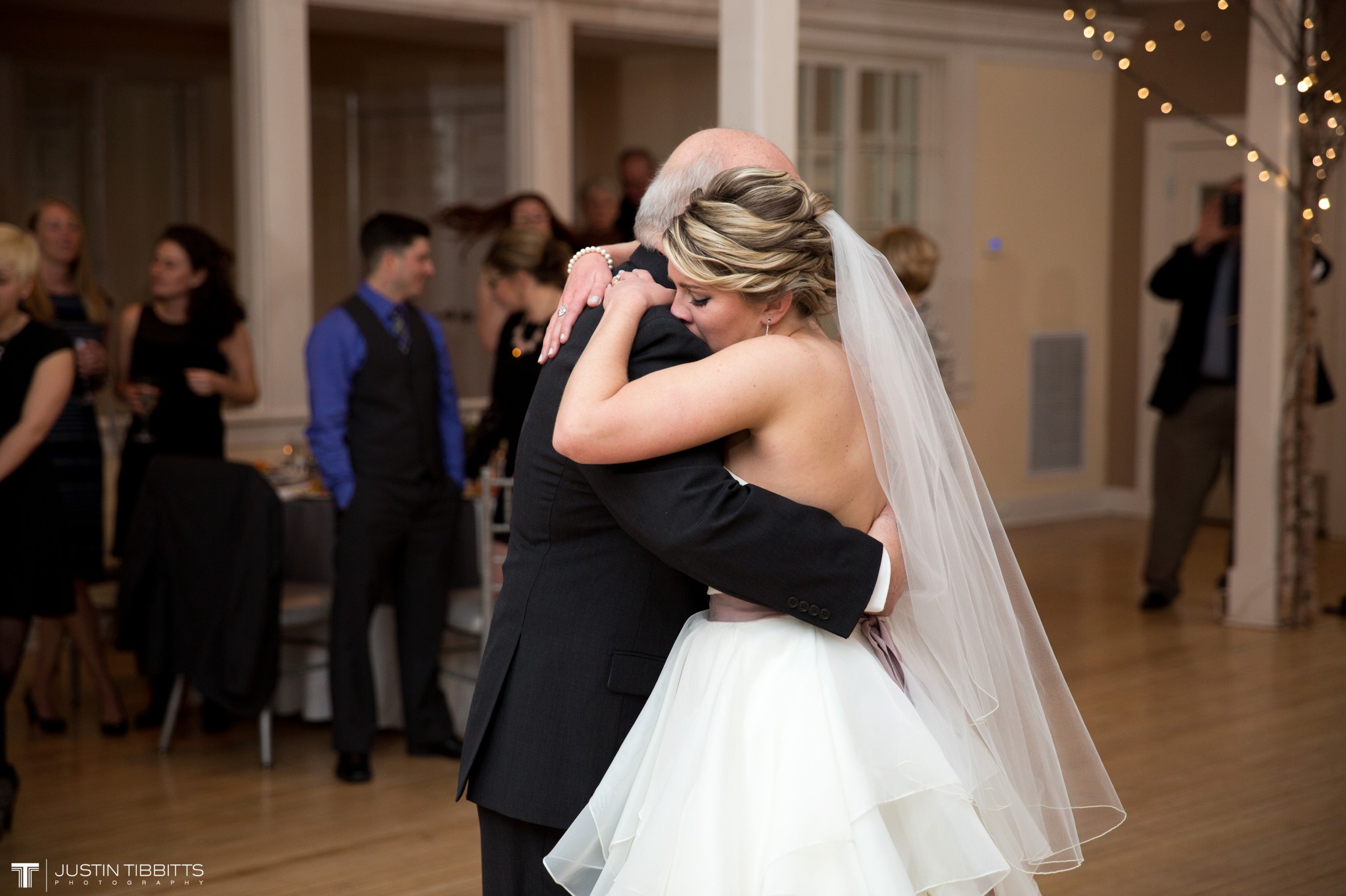 Kulanko Crooked Lake House Wedding-422