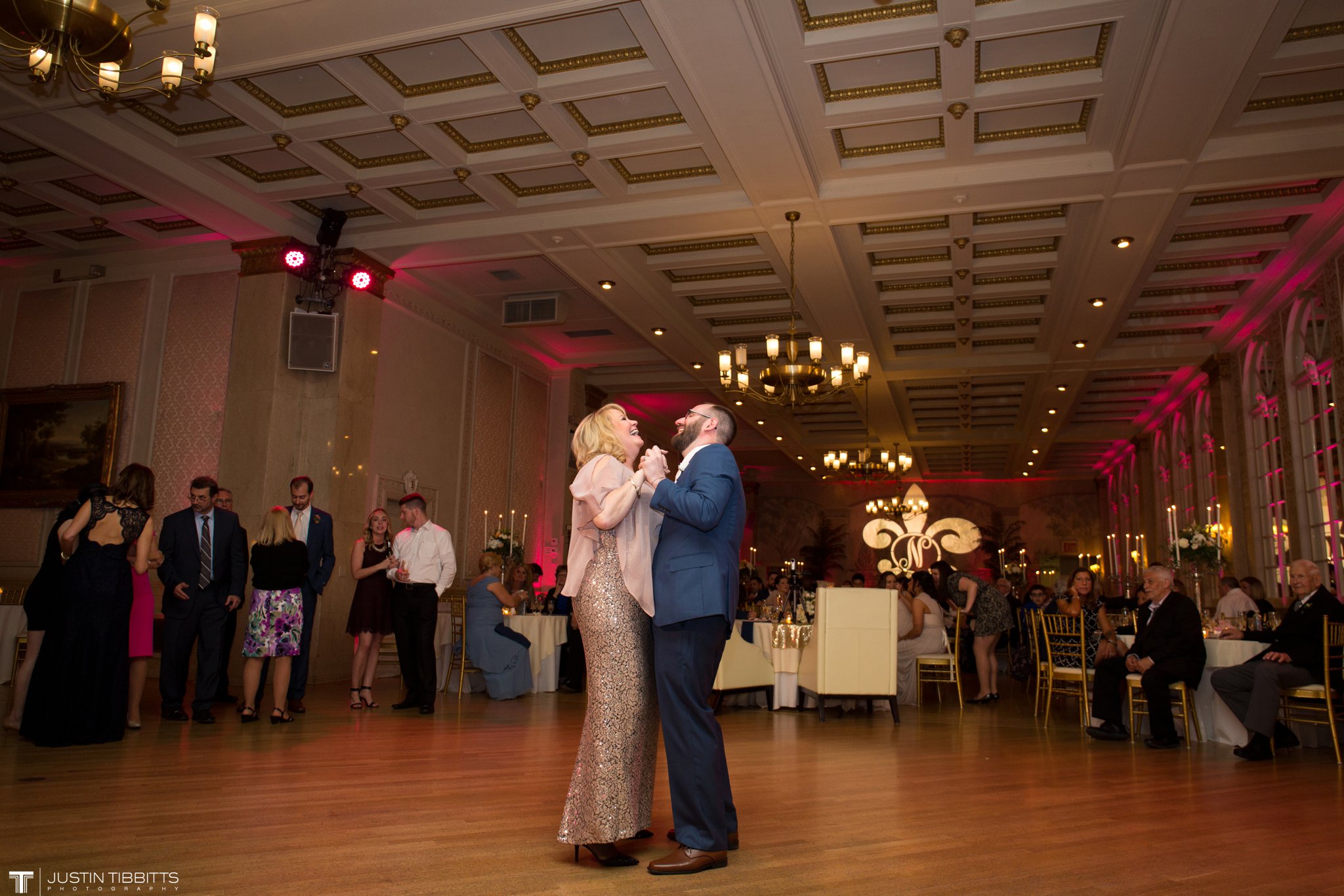 Mr and Mrs Nix (733 of 1119)