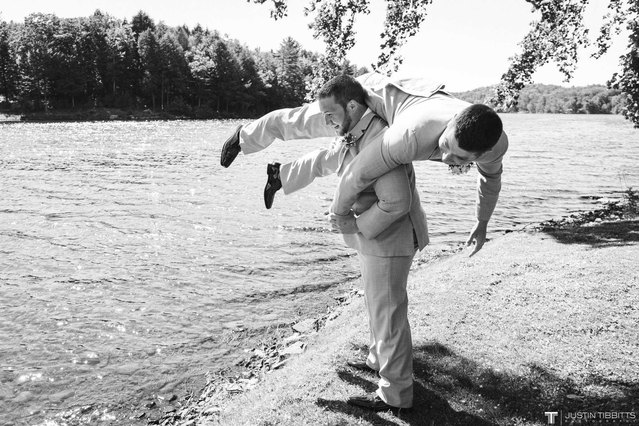 Agata and Seth's Crooked Lake House Wedding Photos - Justin Tibbitts ...