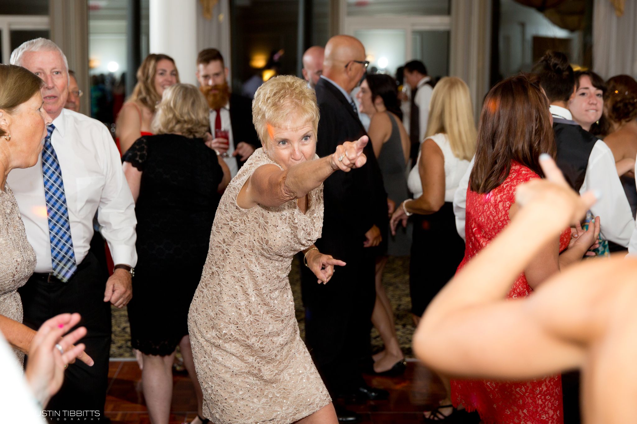 albany-country-club-wedding-photos-with-katherine-and-greg_0117