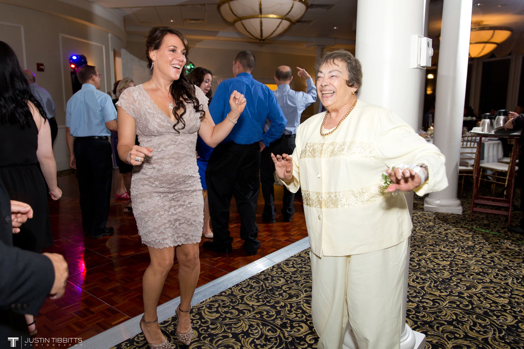 albany-country-club-wedding-photos-with-katherine-and-greg_0118